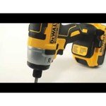 DeWALT DCF886N