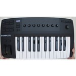 MIDI-клавиатура Native Instruments Komplete Kontrol A25
