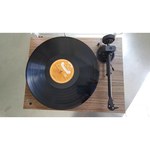 Виниловый проигрыватель Pro-Ject X1