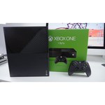 Microsoft Xbox One + Kinect